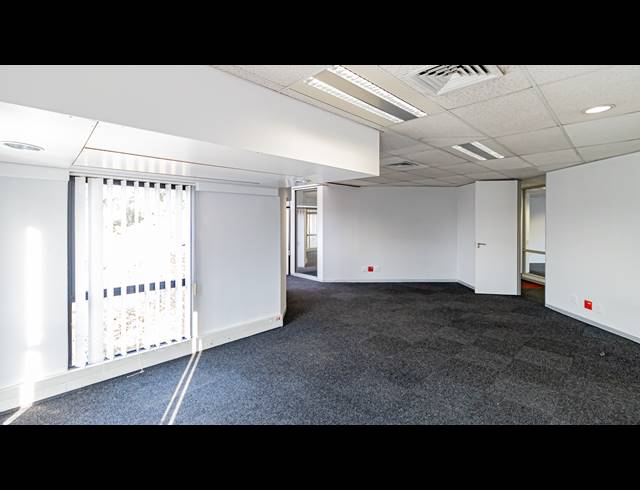 822M² OFFICE TO LET IN PARKTOWN